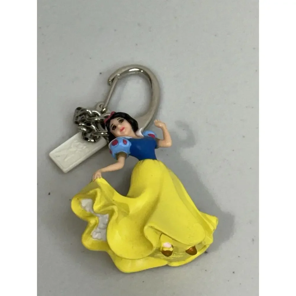2002 VTG Disney Snow White Figural Clip Keychain Basic Fun Inc.